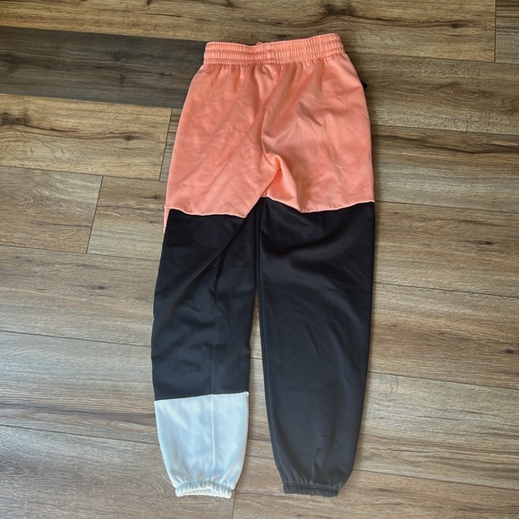 Men’s Small Nike Therma Fit Joggers - Peach, Black & White - Picture 6 of 7